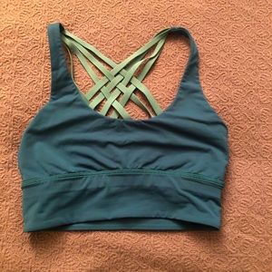 Lululemon Free to Be sports bra. Size 6.